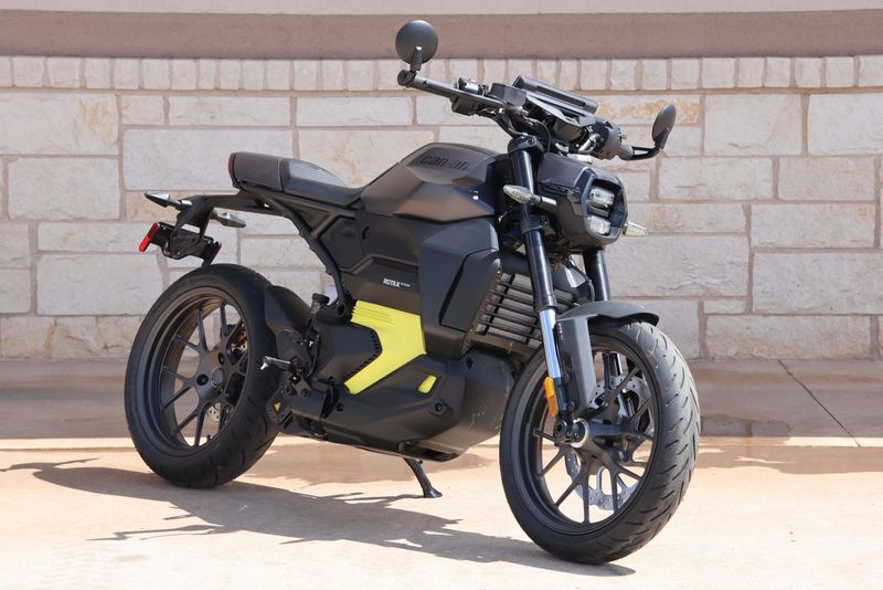 2025 CAN-AM PULSE CARBON BLACK 