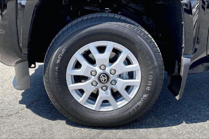 Used 2026 Toyota Tacoma SR5Image 8