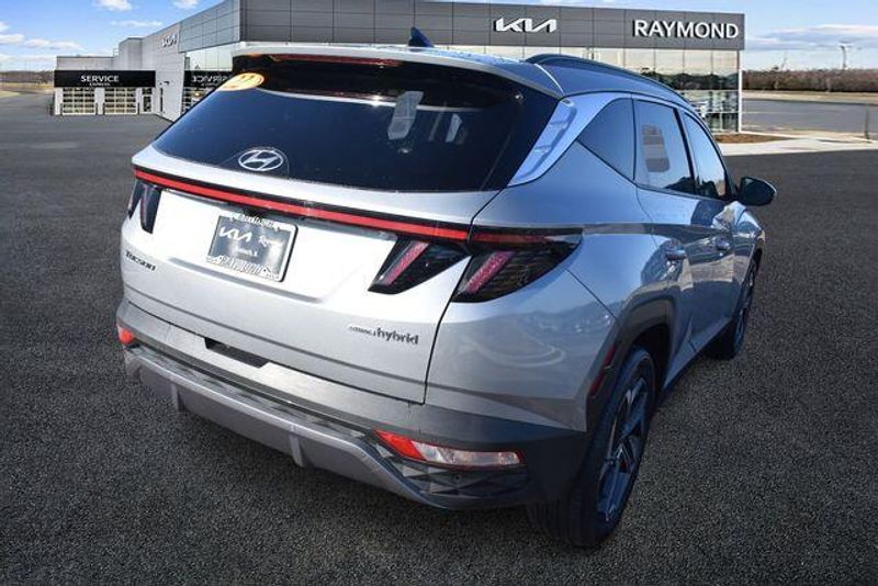 Used 2022 Hyundai Tucson Hybrid LimitedImage 3