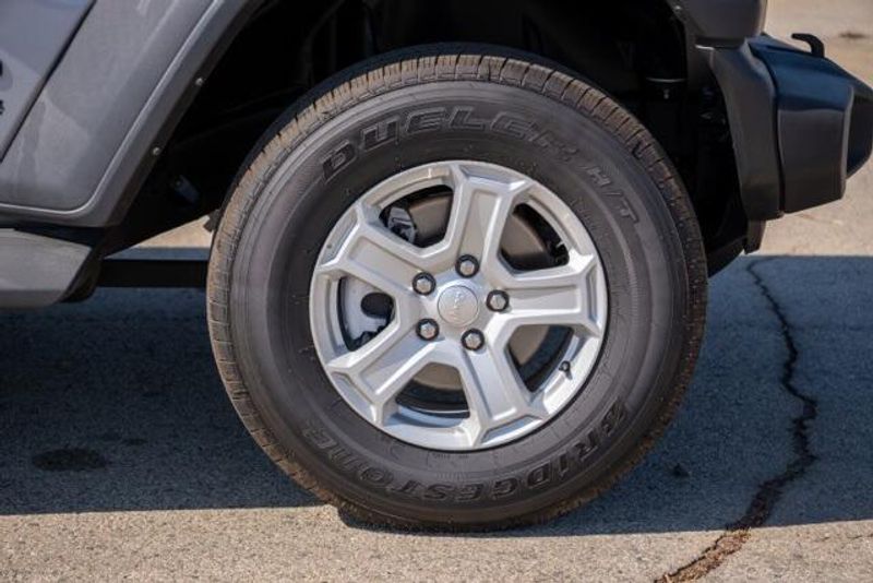 Used 2021 Jeep Wrangler Sport SImage 9