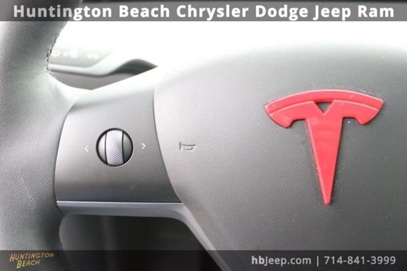 2023 Tesla Model Y Long RangeImage 16