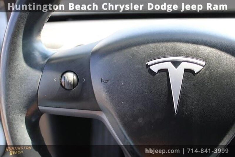 2018 Tesla Model 3 Long RangeImage 14