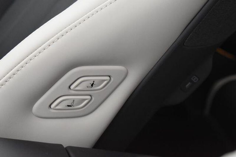 New 2026 Kia EV9 GT-LineImage 30