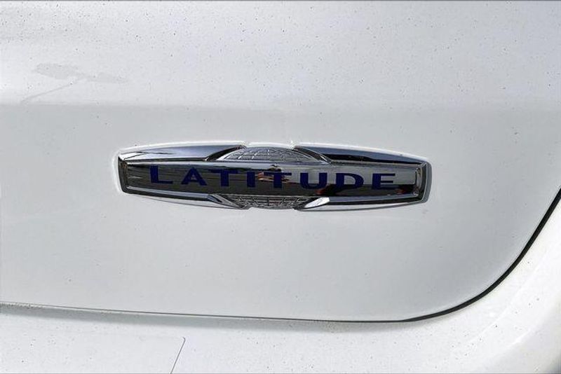 New 2026 Jeep Compass Latitude 4x4Image 13