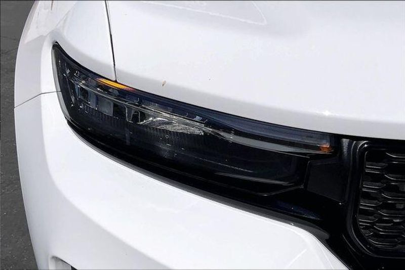 Used 2025 Jeep Grand Cherokee Altitude XImage 27