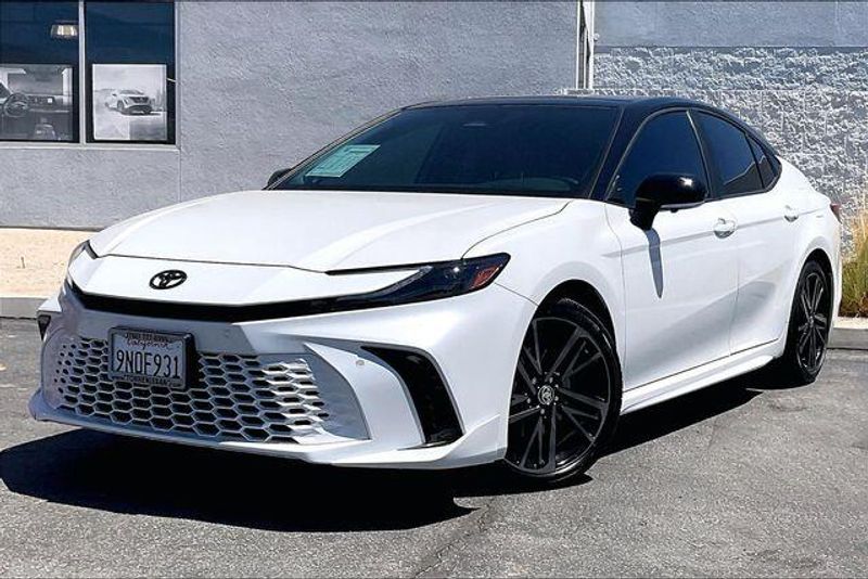 Used 2025 Toyota Camry XSEImage 1
