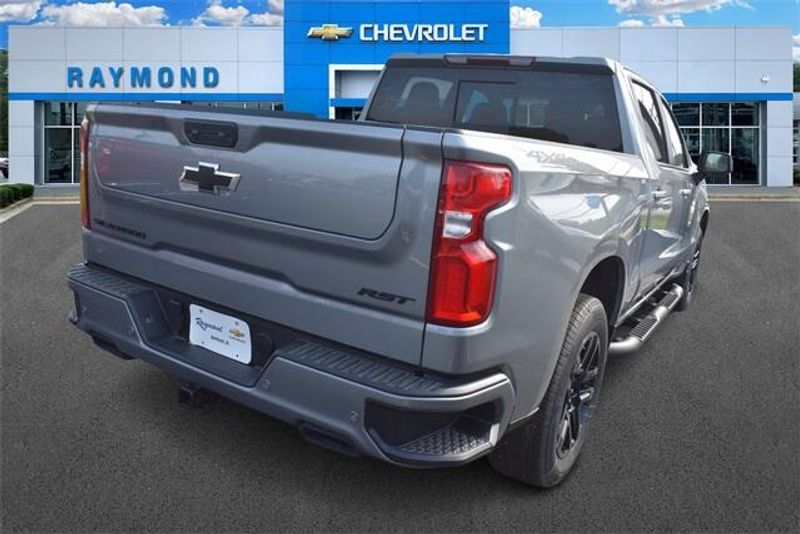2025 Chevrolet Silverado 1500 RSTImage 3