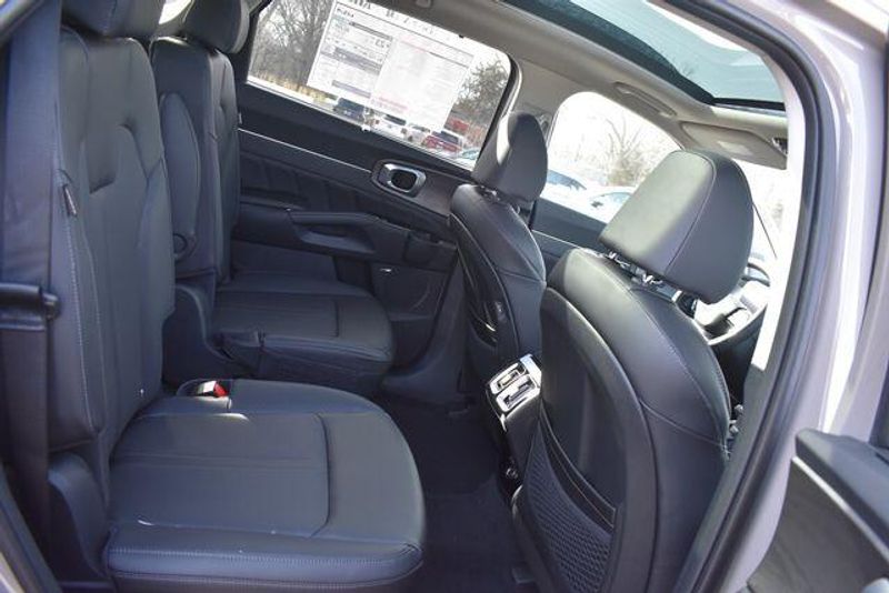 New 2026 Kia Sorento X-Line SXImage 17