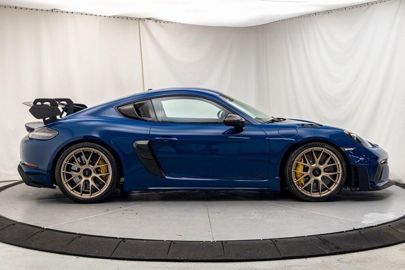 2023 Porsche 718 Cayman GT4 RSImage 6