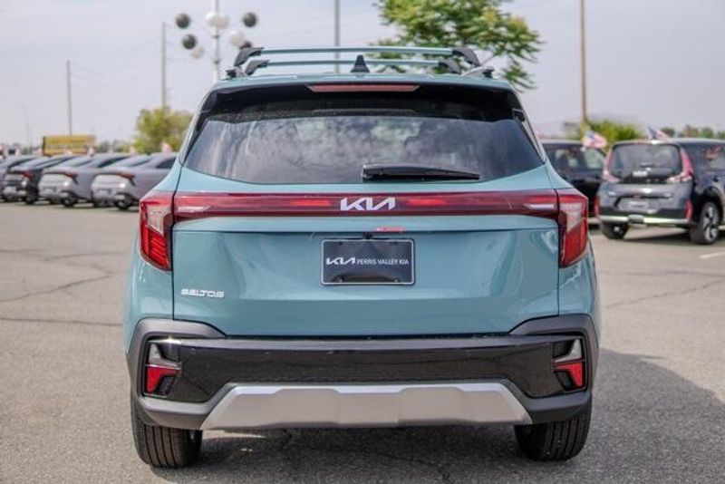 2025 Kia Seltos EXImage 7