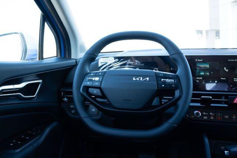 New 2026 Kia Sportage EXImage 16