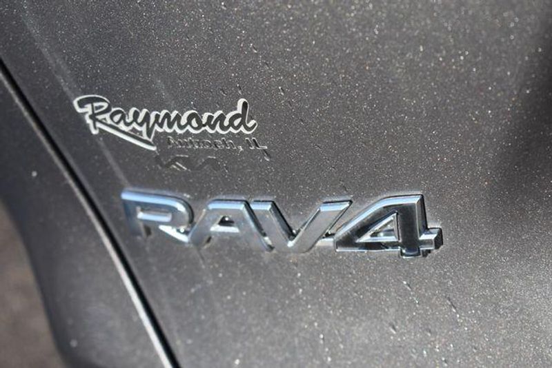Used 2020 Toyota RAV4 XLEImage 15