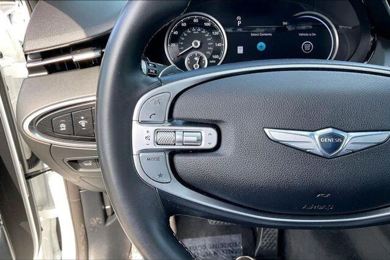 Used 2024 Genesis GV70 2.5TImage 18