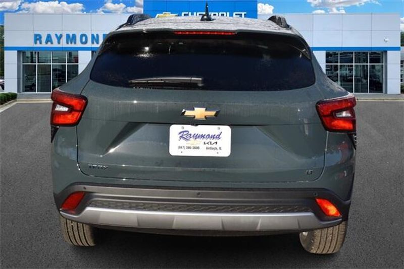 2025 Chevrolet Trax LTImage 4