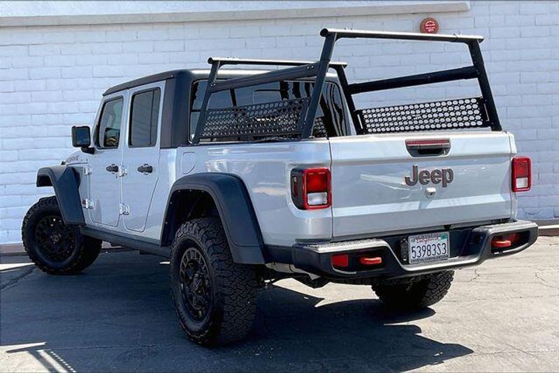 Used 2023 Jeep Gladiator MojaveImage 9