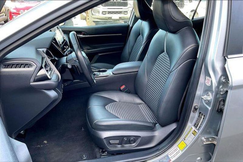 Used 2024 Toyota Camry SEImage 24