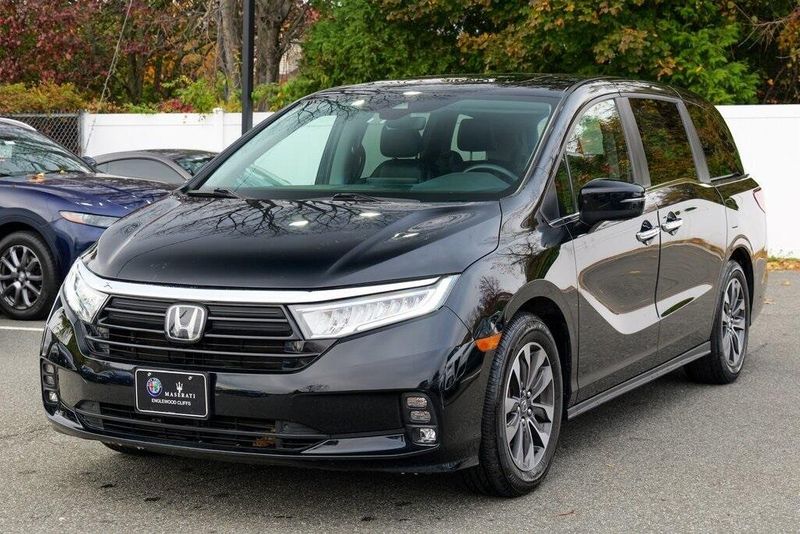 2022 Honda Odyssey EX-L photo 2