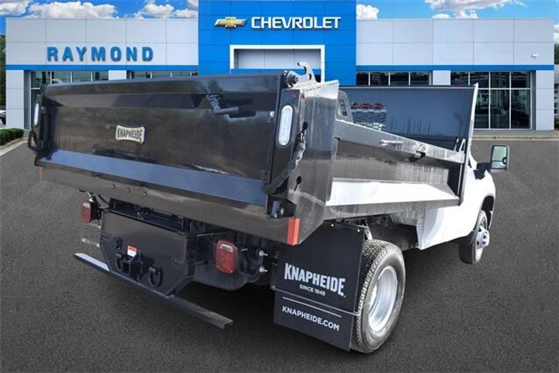 2025 Chevrolet Silverado 3500HD Work TruckImage 3