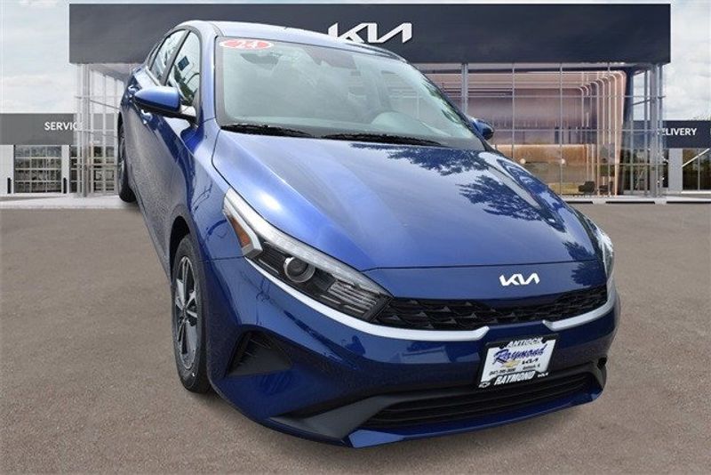 2024 Kia Forte LXSImage 10