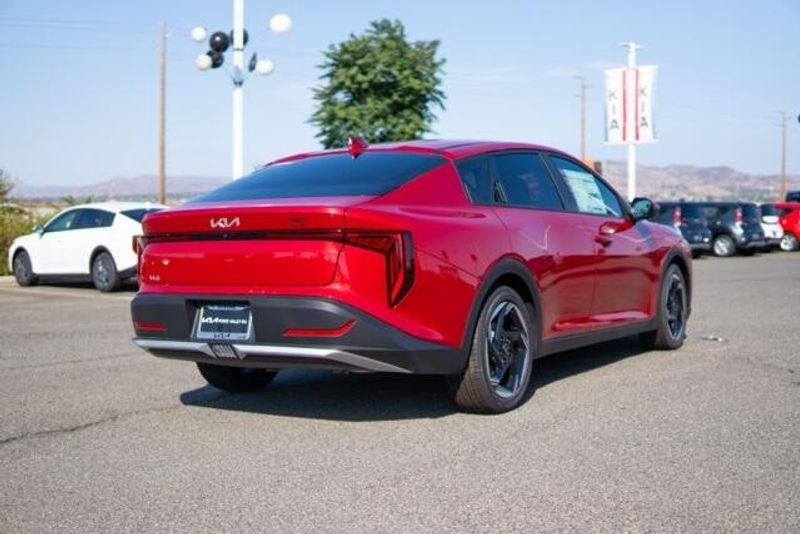 New 2025 Kia K4 GT-LineImage 7