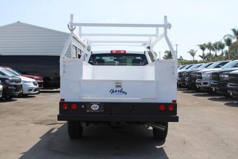 2024 RAM 2500 Tradesman Regular Cab & Chassis 4x4Image 4