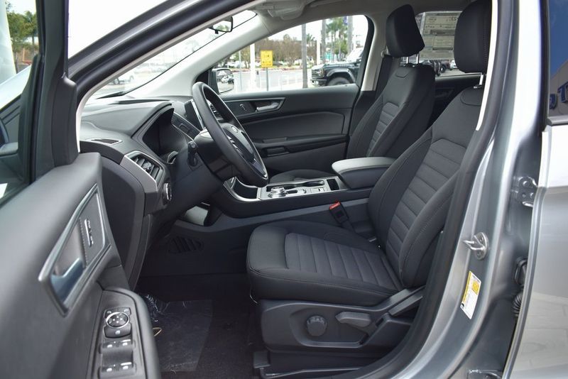 2024 Ford Edge SEImage 14