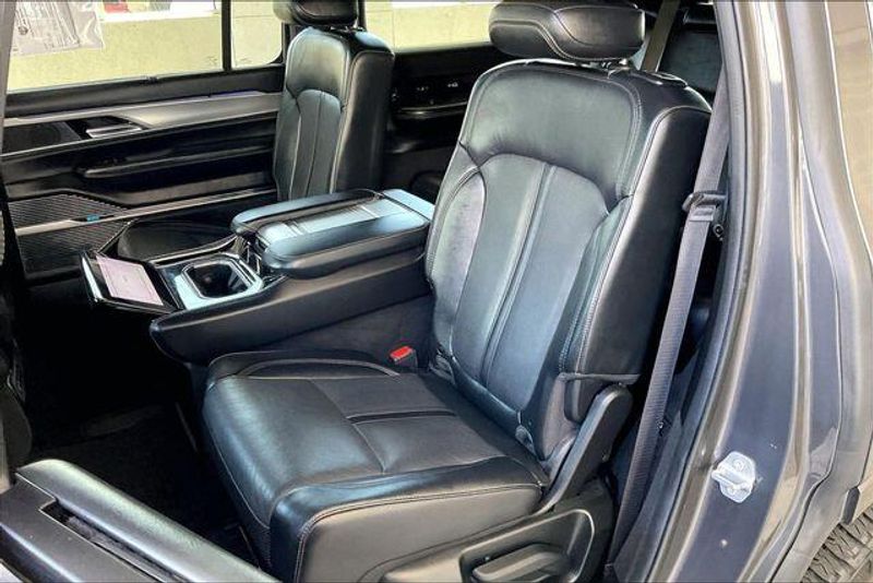 2022 Jeep Grand Wagoneer Series IImage 25