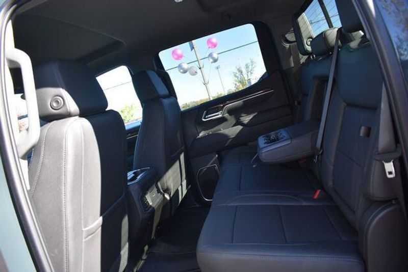 New 2025 Chevrolet Silverado 1500 LTImage 19