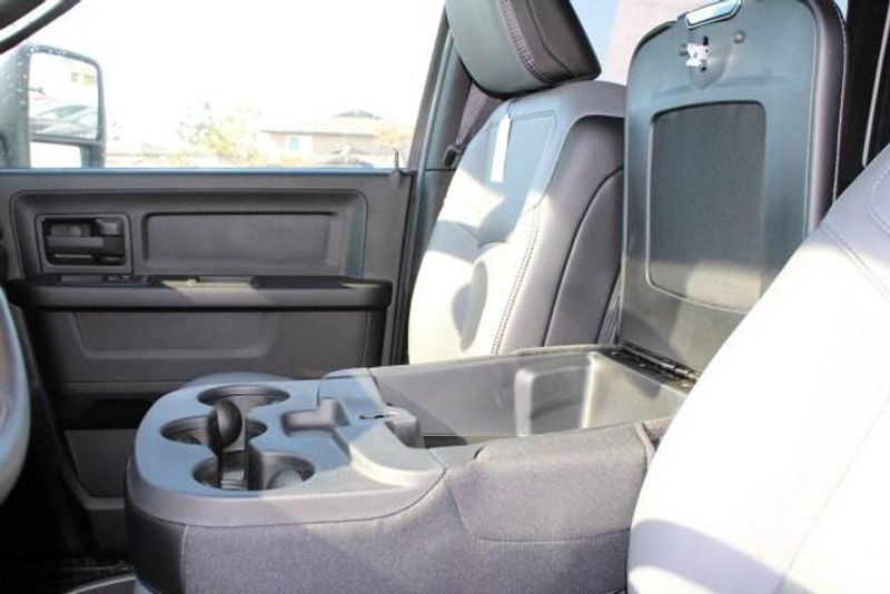 2023 RAM 2500 Tradesman Regular Cab Harbor BodyImage 36