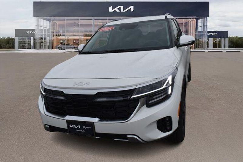 New 2026 Kia Seltos SXImage 8