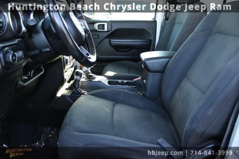 2022 Jeep Wrangler Unlimited Sport SImage 29