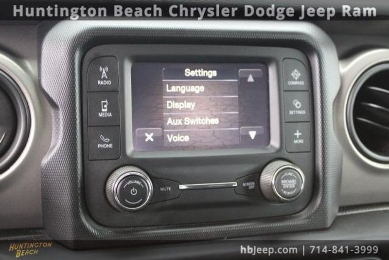 2021 Jeep Wrangler Unlimited WillysImage 23