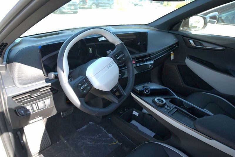 New 2026 Kia EV6 GT-LineImage 9