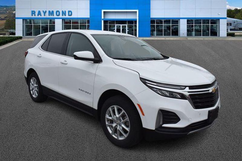 Used 2023 Chevrolet Equinox LTImage 1