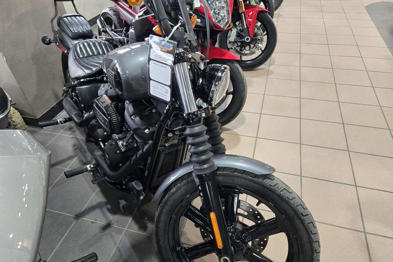 2022 HARLEY SOFTAIL STREET BOB 114 