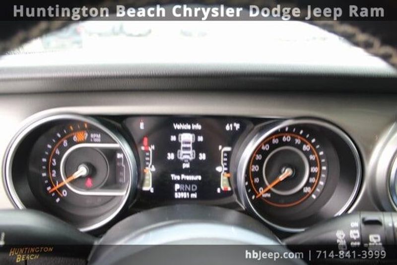 2022 Jeep Wrangler Unlimited SaharaImage 21