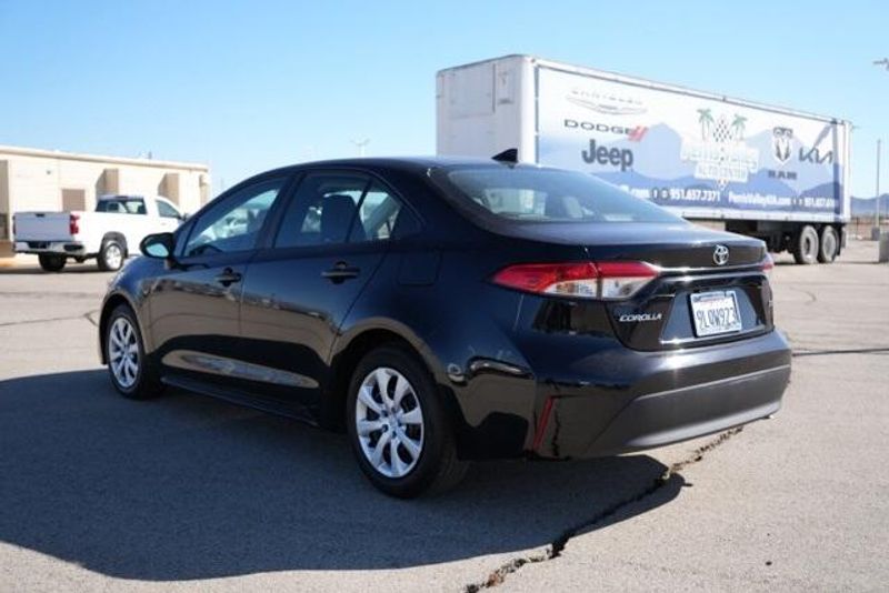 Used 2024 Toyota Corolla LEImage 5