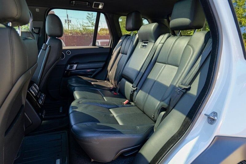 2016 Land Rover Range Rover SuperCharged photo 21