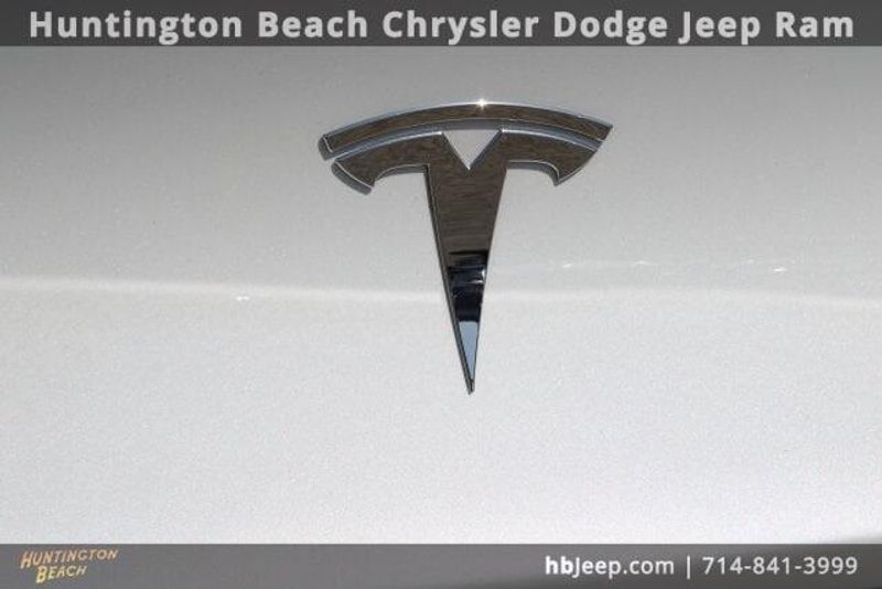 2023 Tesla Model Y Long RangeImage 7