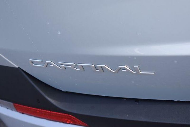 New 2026 Kia Carnival EXImage 17