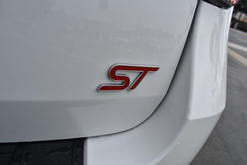 New 2025 Ford Explorer STImage 5