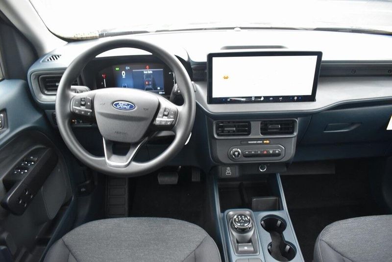 New 2025 Ford Maverick XLImage 10