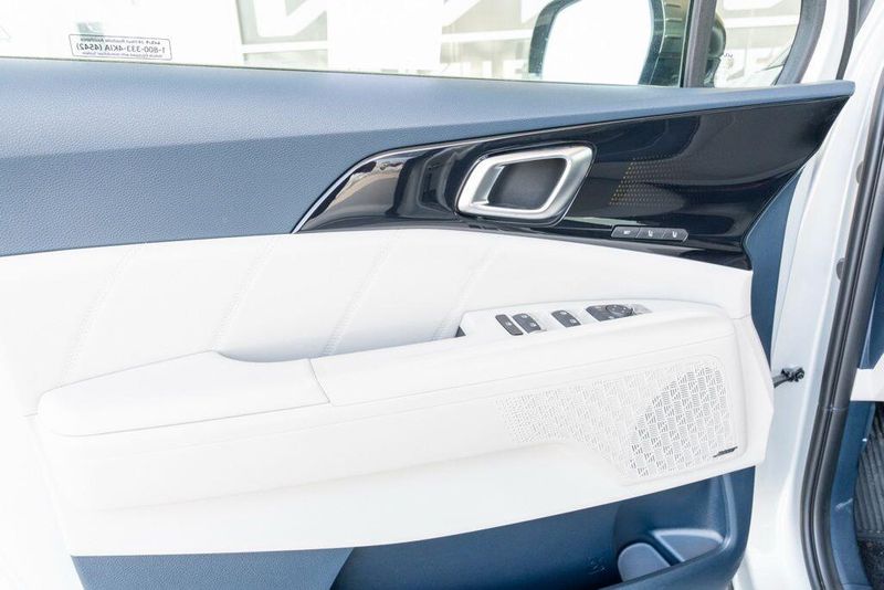 New 2026 Kia Carnival SX PrestigeImage 11