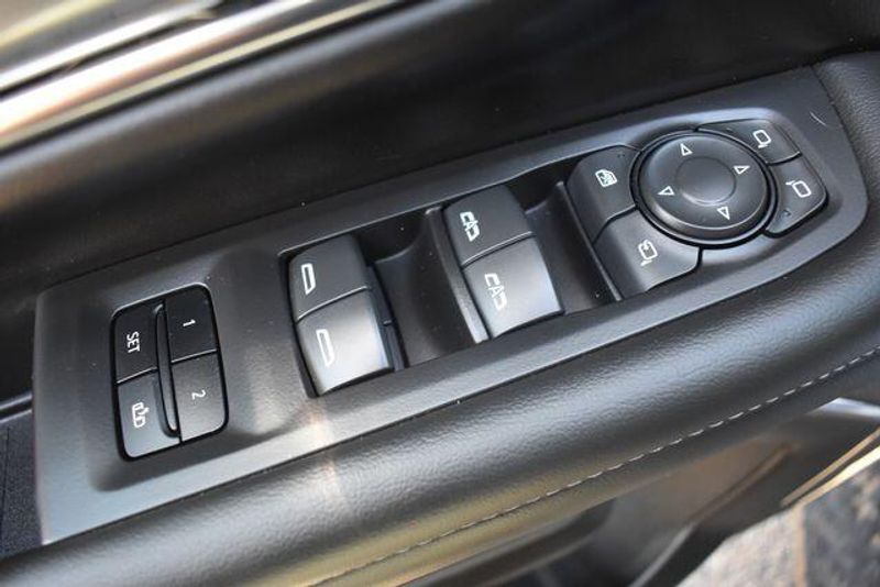 Used 2023 Chevrolet Suburban Z71Image 26