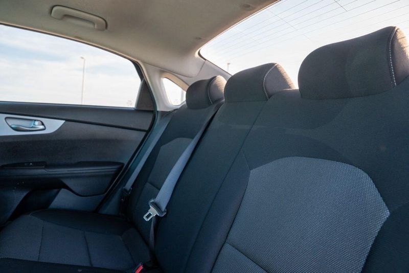 Used 2022 Kia Forte LXSImage 14
