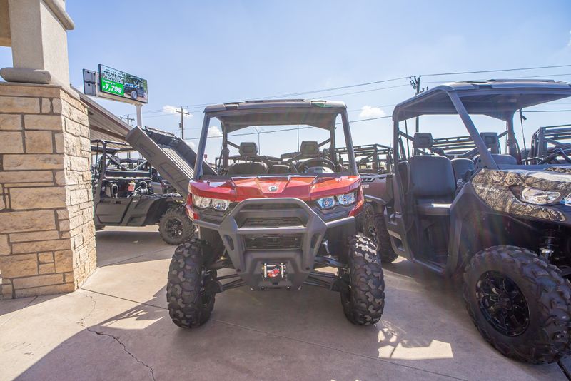 2024 CAN-AM DEFENDER XT HD9 FIERY RED  in a RED exterior color. Family PowerSports (877) 886-1997 familypowersports.com 