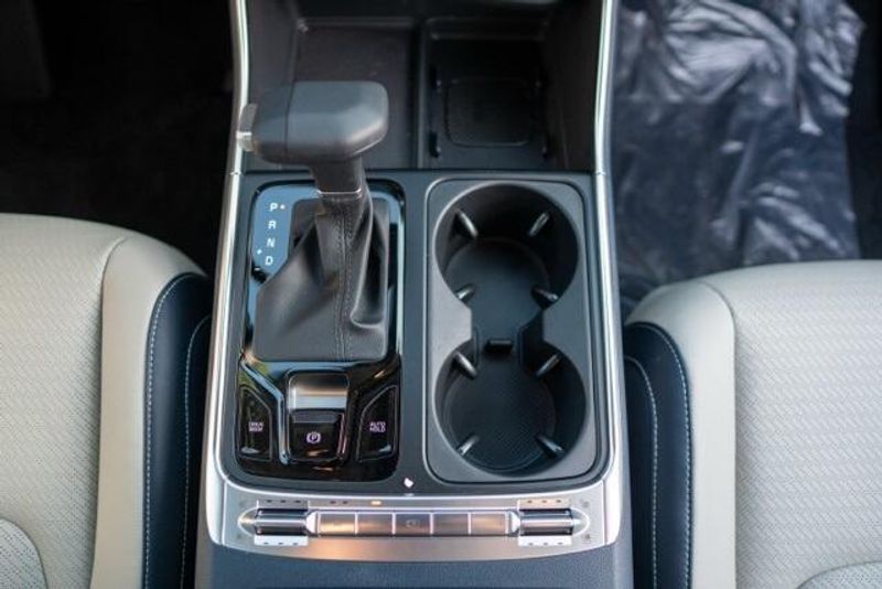 2026 Kia Carnival SXImage 17