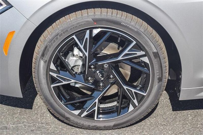 New 2025 Kia K5 GT-LineImage 18