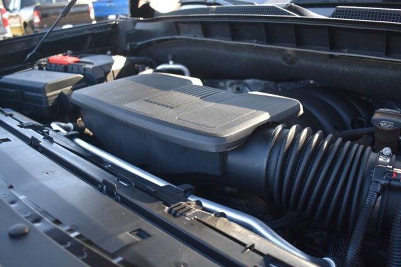 New 2026 Chevrolet Suburban PremierImage 43