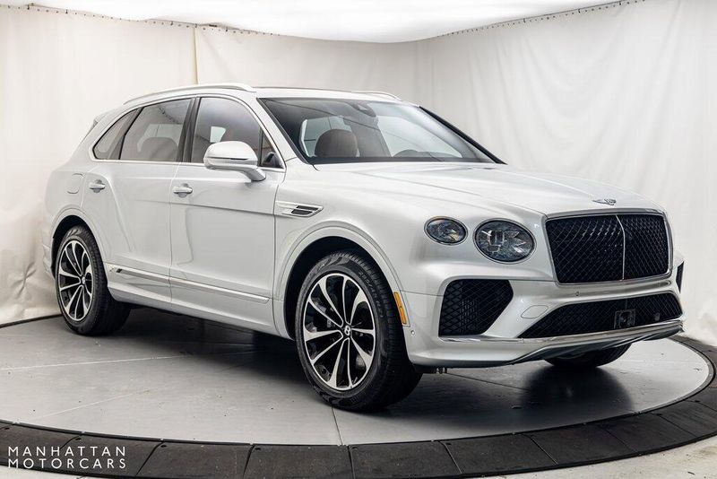 2024 Bentley Bentayga Image 7